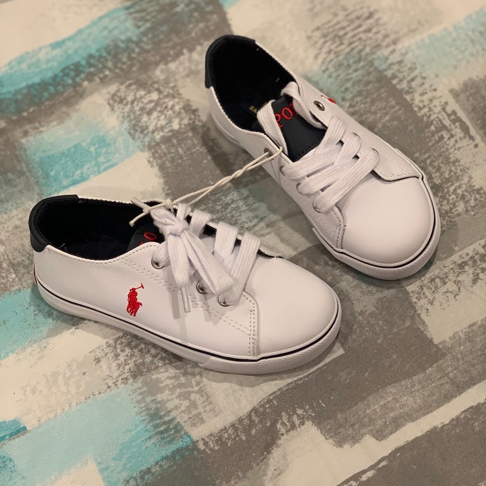 Toddler shoes size 10